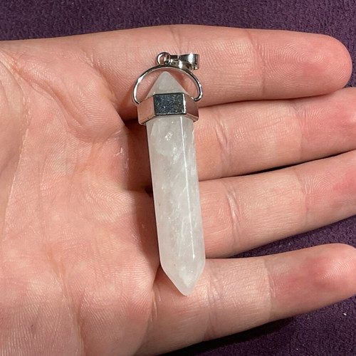 Quartz pendant 7 chakras