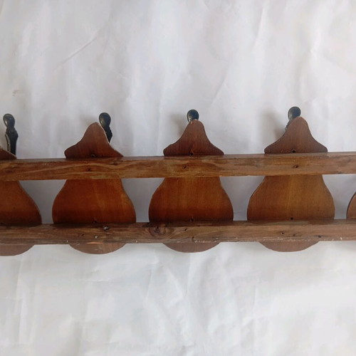 Wall hanger used with 4 hooks, length 66 cm
