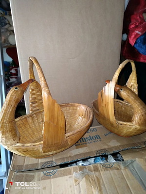 Duck-shaped woven baskets new, pack, bird design