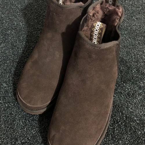 Ugg Neumel Chelsea Boots Men’s brown like new, size 44