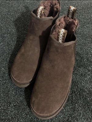 Ugg Neumel Chelsea Boots Men’s brown like new, size 44