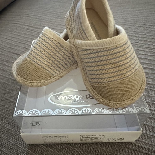 Baby espadrilles beige size 18, new
