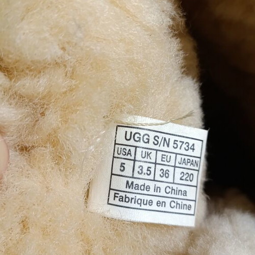 UGG Australia S/N 5734 Roseberry women's boots with leather and fur