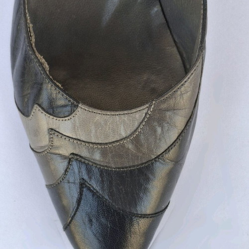 Vintage Kaiser leather pumps like new, black and gray