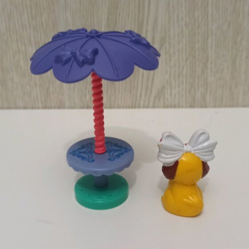 Vintage Bonnie Big Bow Mini Toy Dog Silverlit 1991 used, puppy with bow and table with umbrella