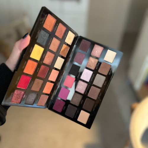 Revolution palette by Petra like new