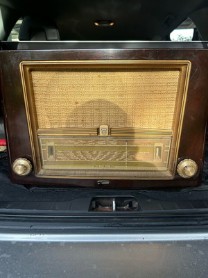 Antique radio used