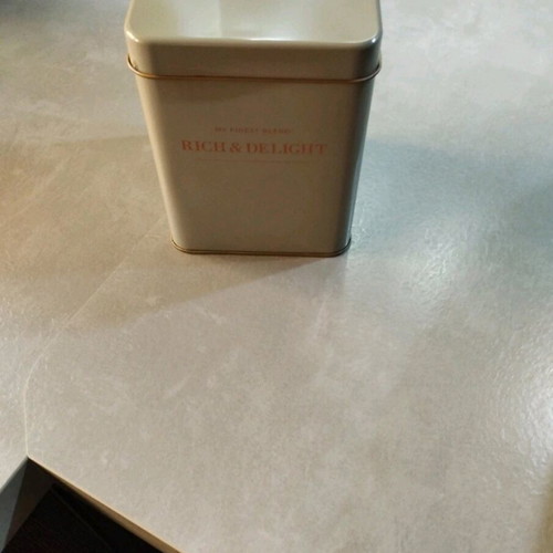 Jysk food storage box like new