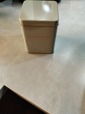Jysk food storage box like new