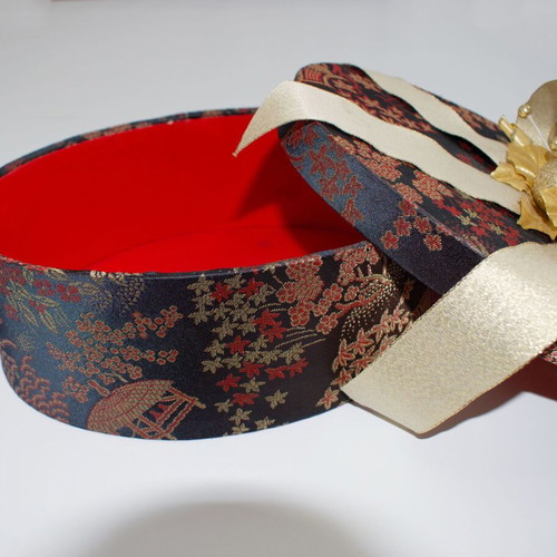 Silk fabric luxury box like new for gift or storage