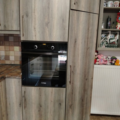 Complete kitchen with built-in oven and gas stove, like new