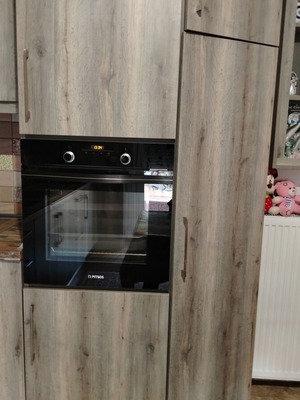 Complete kitchen with built-in oven and gas stove, like new