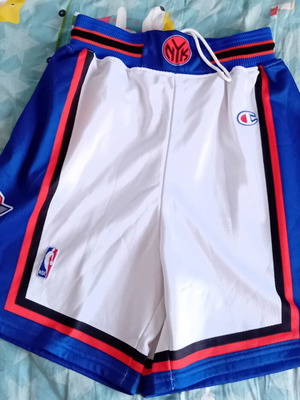 NBA New York Knicks Champion Europe αυθεντικό σορτσάκι σαν καινούργιο, μέγεθος medium