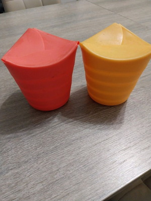 Popcorn silicone collapsible devices 2 pcs like new