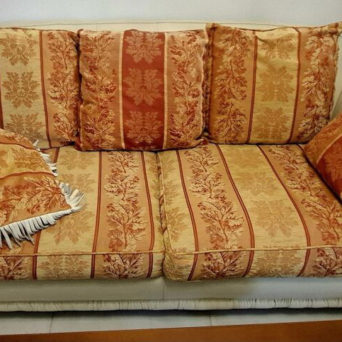 Leather sofa set 3-seater and 2-seater with washable cushions used