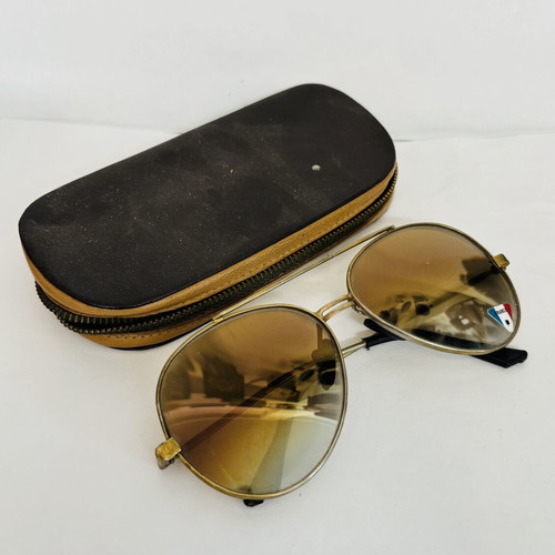Vintage 70s/80s French Aviator Sunglasses with Case used