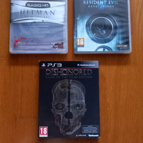 PS3 like new with surprise gift