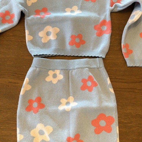 Girls' clothing set like new