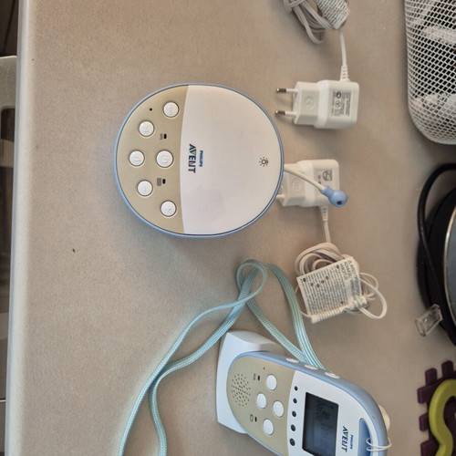 Philips Avent Dect SCD570/10 Baby Monitor Full Set