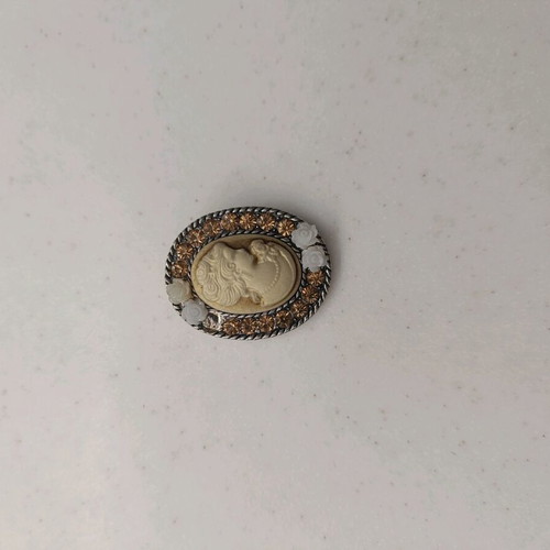 Women's pin used, lapel pin
