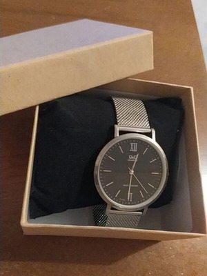 Wristwatch functional, like new
