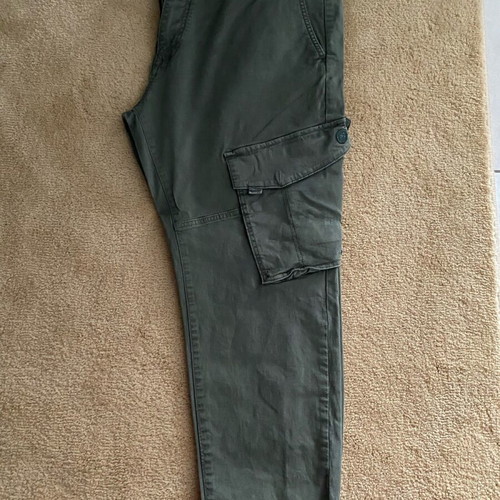 Cargo pants Pull & Bear green like new, size XXXL