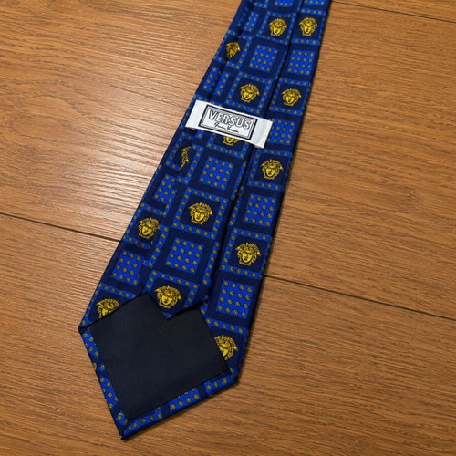 Gianni Versace silk tie like new, blue and gold