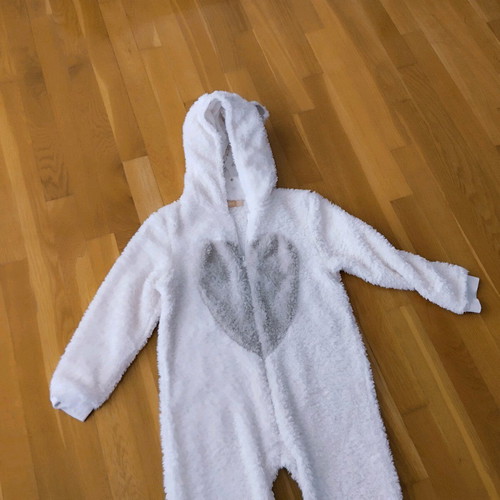 Orchestra kids onesie like new, white and beige