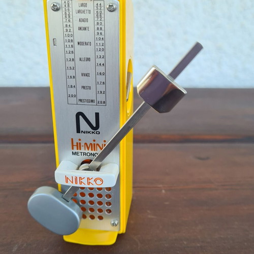 NIKKO Hi-Mini Vintage Metronome like new, mechanical pocket model