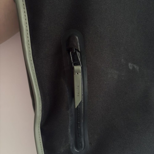Rains backbag large size like new, olive green and black