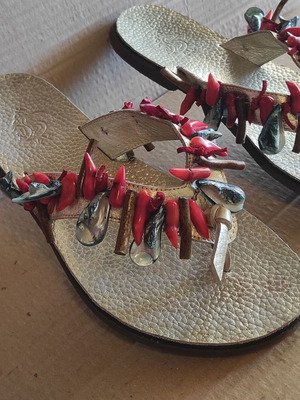 Hookipa women's sandals used with stones, size 36, gold