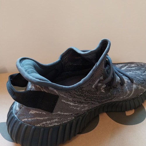 YZY BOOST 350 V2 Adidas athletic shoes new, size 46, black gray