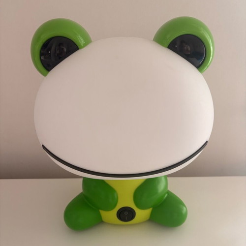 Children's decorative frog lamp like new, green plastic