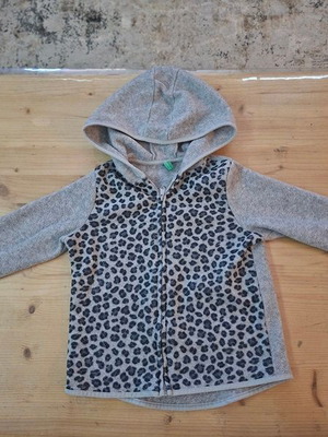 Benetton fleece hoodies for girl 4 years like new, black and grey, pack of 2