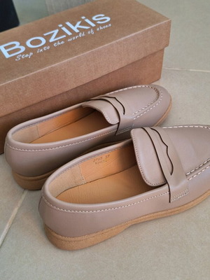 Loafers Bozikis nude new, size 37, beige