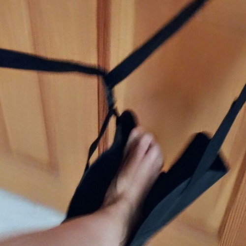 Foot hammock with adjustable strap, new