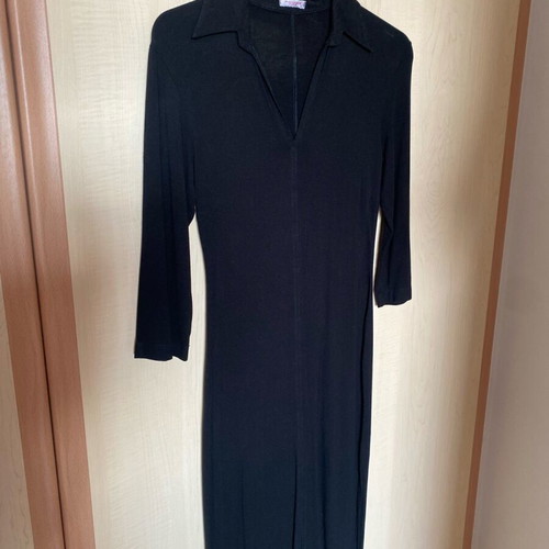 Black Rouge midi dress with collar like new