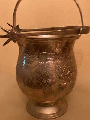 Ice bucket used brass or silver-plated metal with carved details