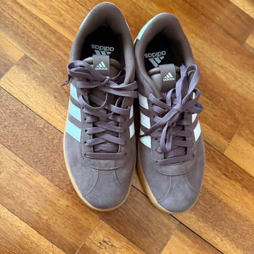 Adidas VL Court 3.0 athletic shoes new, Earth Strata / Chalk White / Gum