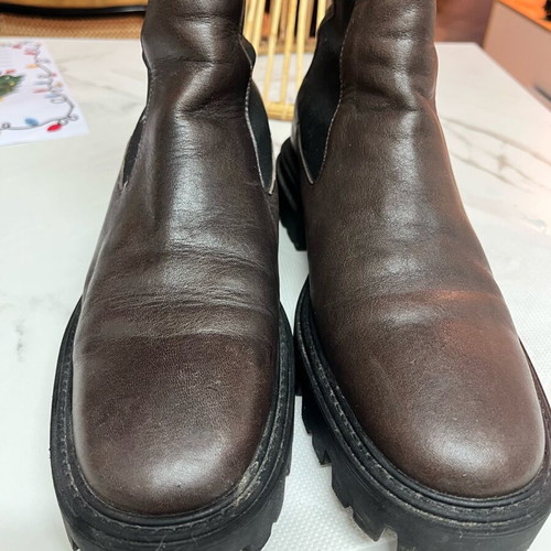Zara leather Chelsea boots brown size 40 like new