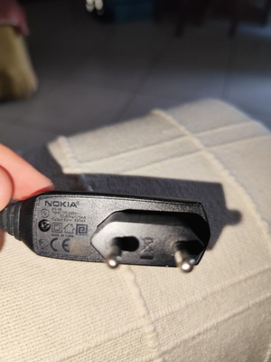 Nokia AC8E charger like new, old model