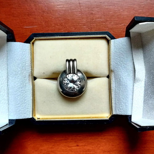 925 Silver Pendant with Zircon Like New