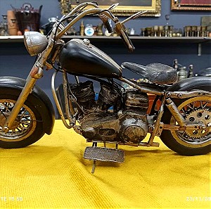 Μεταλλική χειροποίητη κατασκευή Harley Davidson