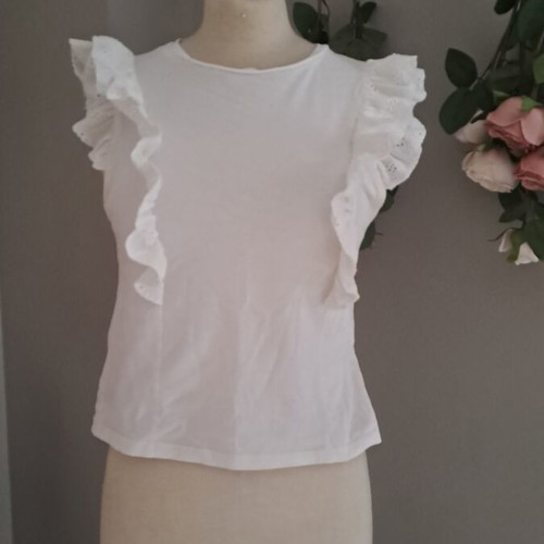 Mango white blouse with embroidered ruffles size S like new