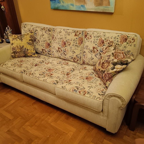 Three-seater sofa 200x90x90 cm like new