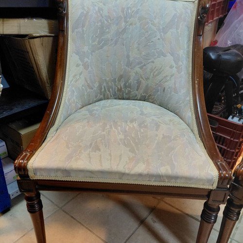 Swan living room chairs like new, set of 2 with carved wood and fabric