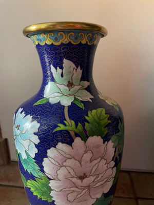Chinese vase used, height 31, length 17
