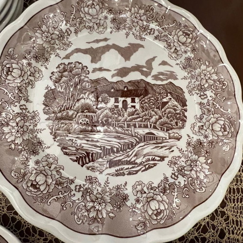 Swiss Landscape 282 dish set used, 6+6+8+2+1 pieces