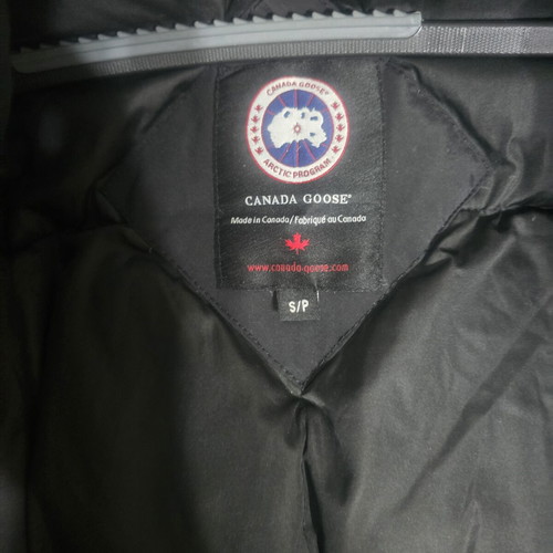Canada Goose 2530L Montebello women's jacket size S like new, black
