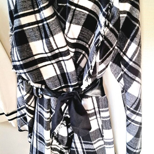 Checked black and white coat new wool and polyester size M Eu38